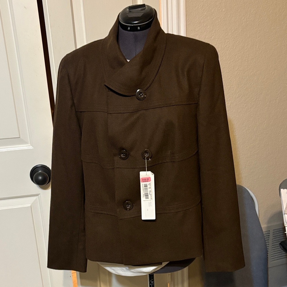 Elegant Brown Women's Blazer